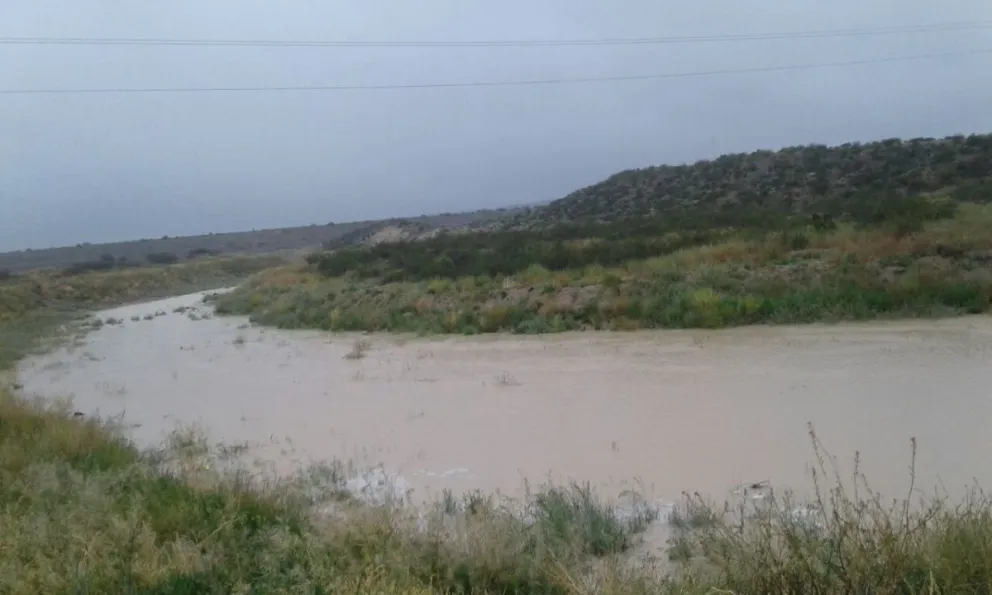 El sistema de defensas funciona para la contención de grandes lluvias. Foto (Archivo ANR).