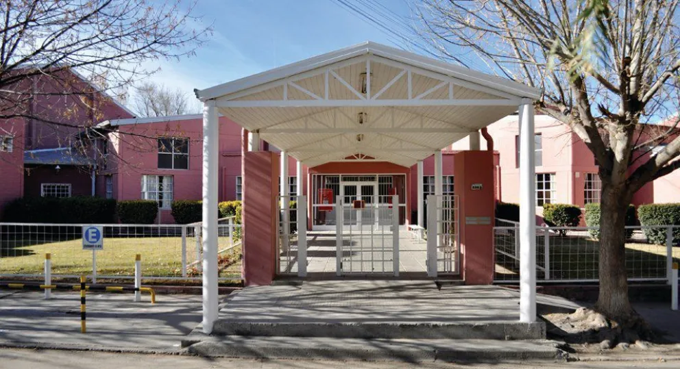 Convocan a una manifestación frente al acceso principal del Iupa. Es una iniciativa de trabajadores y estudiantes en reclamo de elecciones de autoridades. Foto: archivo ANR