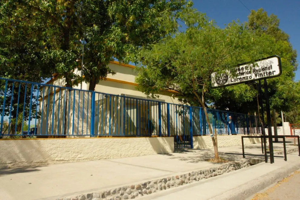 Se encuentra abierta la muestra sobre el General San Martín en el Museo Lorenzo Vintter