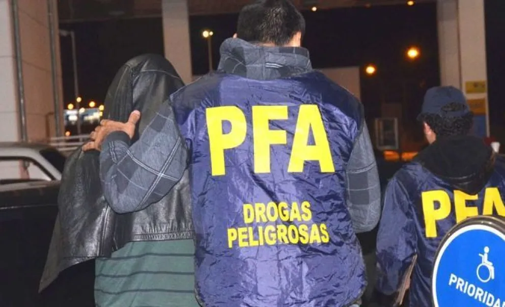 Secuestraron cocaína, marihuana, un arma y municiones