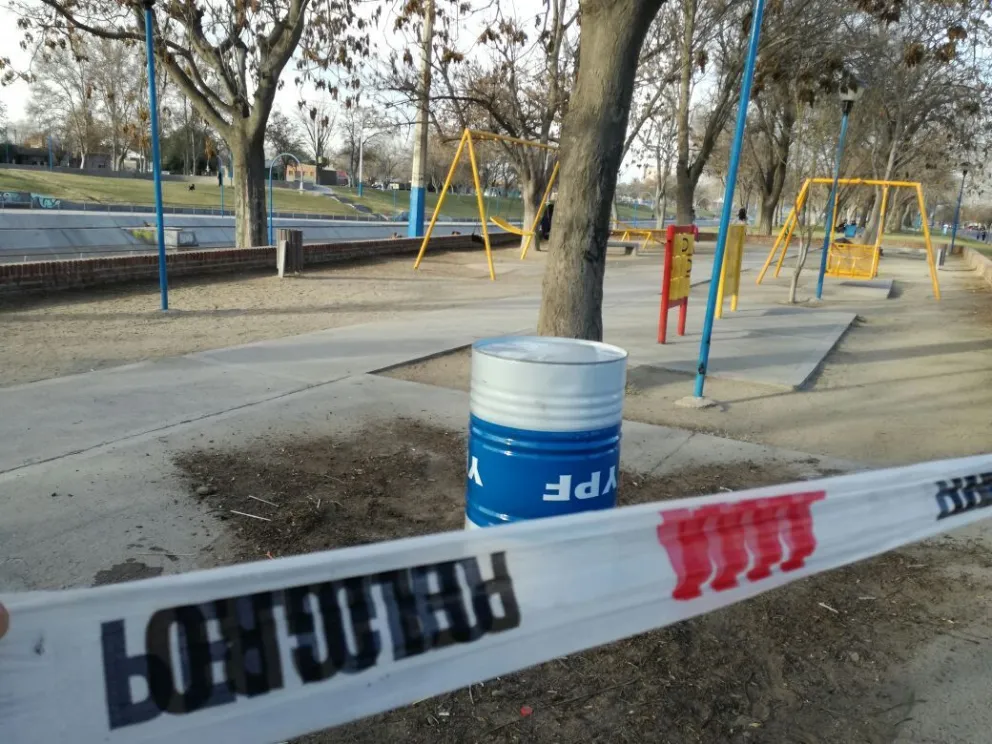 El municipio retiró de la plaza la calesita. 