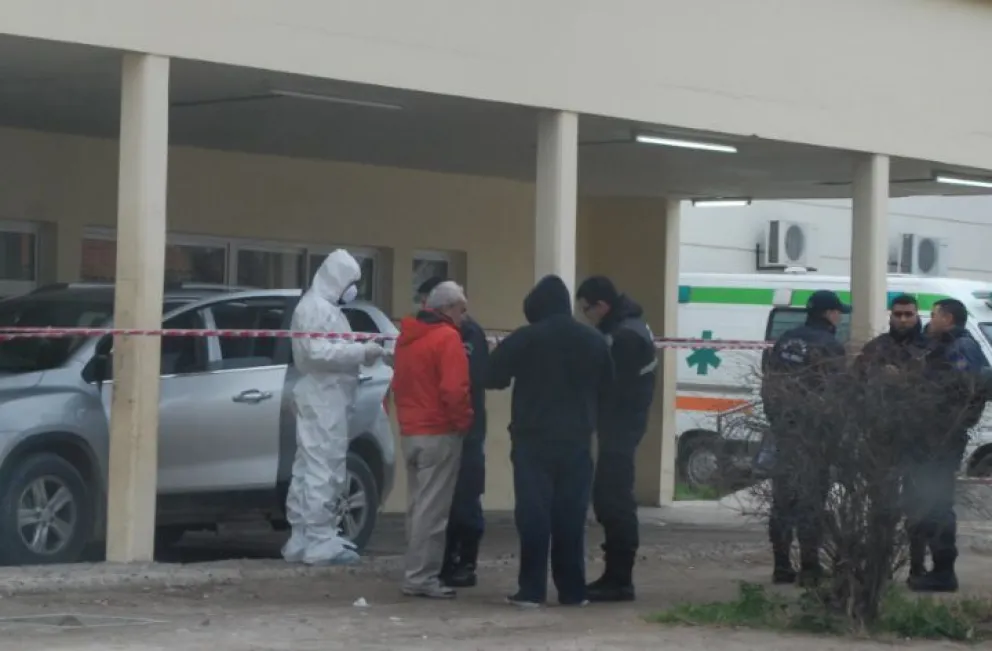 En esta camioneta llevaron a Lllanquileo al hospital.