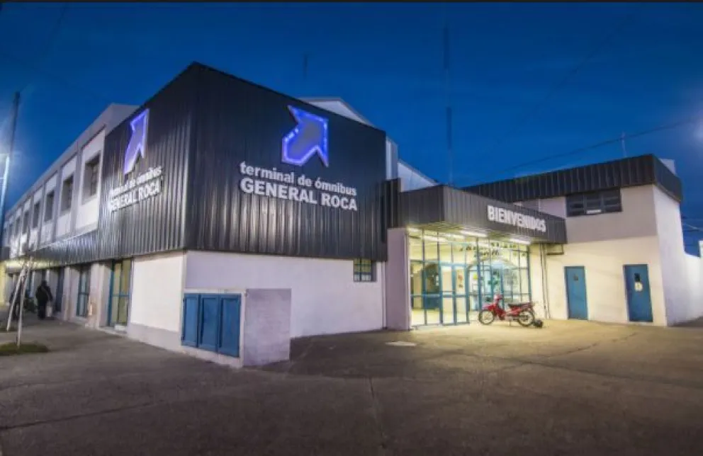 Prorrogaron la presentación a concesión de 7 locales comerciales en la terminal 