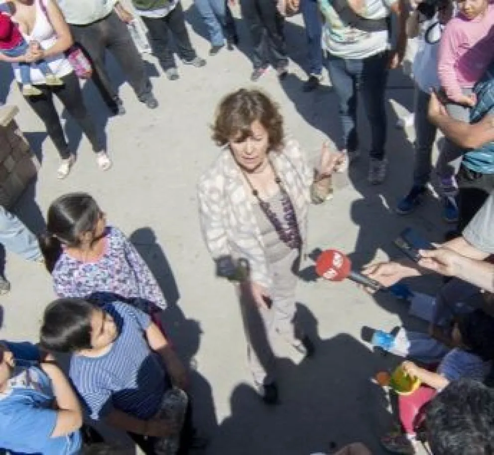 La funcionaria estuvo en el centro de la escena tras la denuncia contra su hijo.