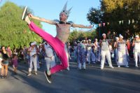 Domingo a puro color: El carnaval tendrá su desfile y un cierre a pura cumbia