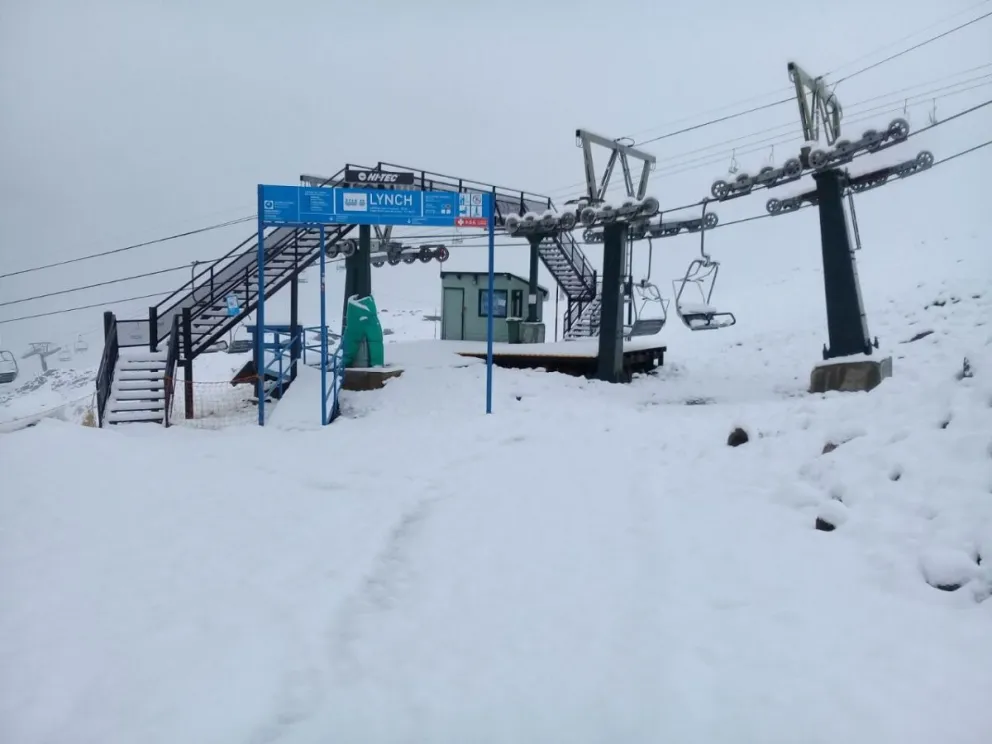 Bariloche: Impresionante nevada en el cerro Catedral