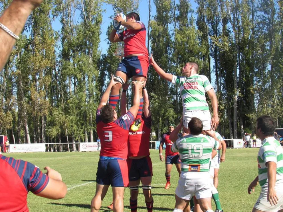 Roca RC hizo un buen partido, pero no pudo sumar en Uruguay.