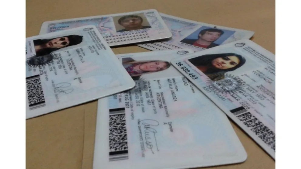 La historia del nene de 10 años que eligió renovar su DNI solo con el apellido materno