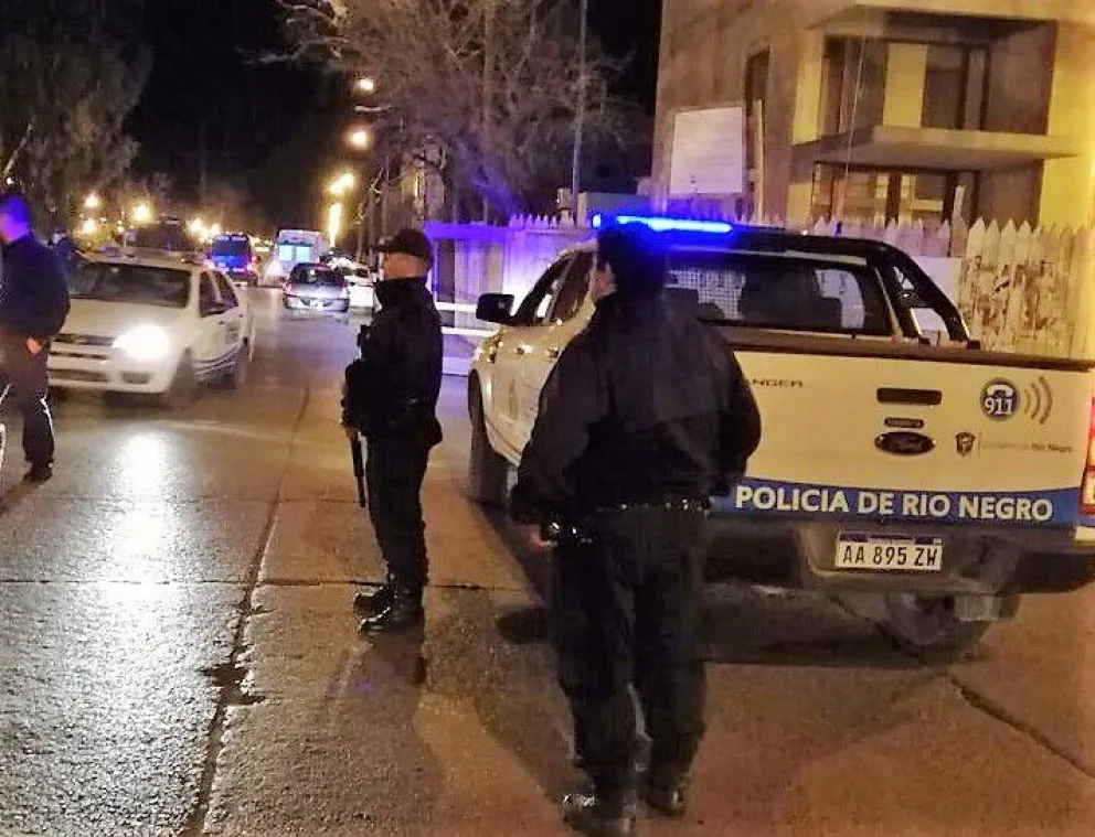 Rescataron a un menor que trabajaba limpiando vidrios en calle San Juan