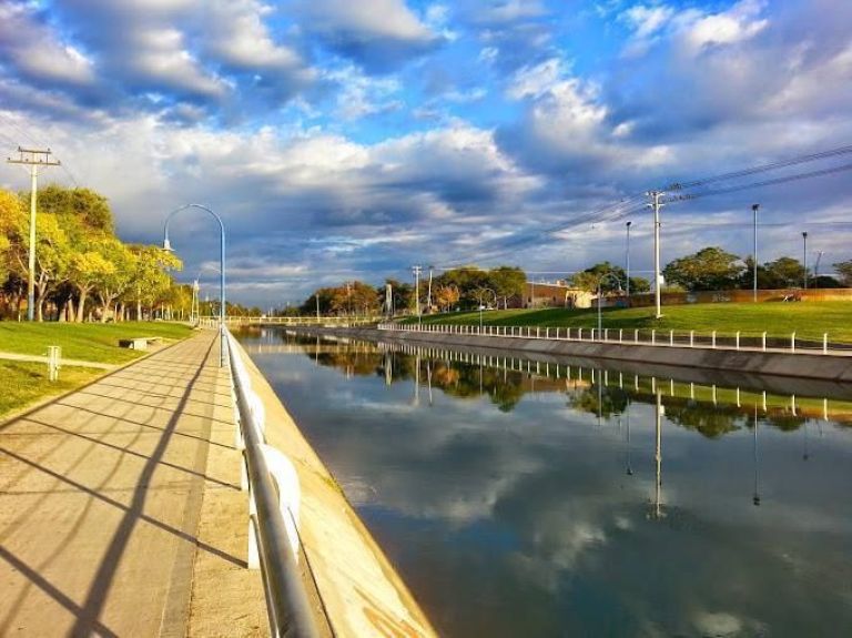 Clima: sábado tropical, con temperaturas elevadas y probabilidad de tormenta eléctrica 