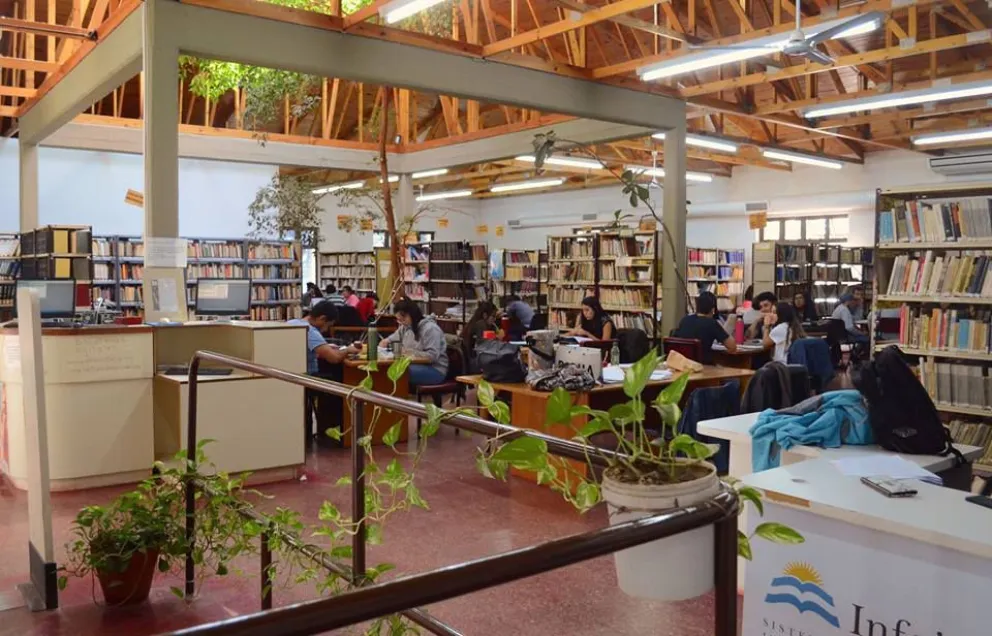 Atentos bibliotecarios y bibliotecarias: Educación los convoca a presentar experiencias en torno a la mediación de la lectura