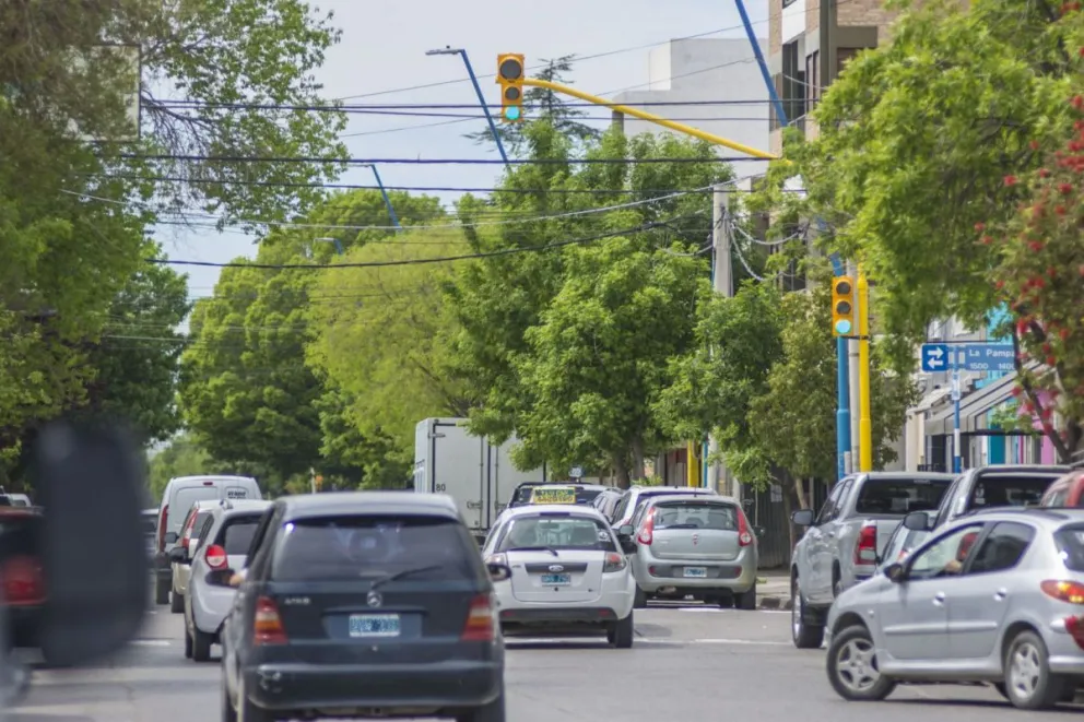 Desalojaron un conocido local de comida rápida por adeudar el pago del alquiler