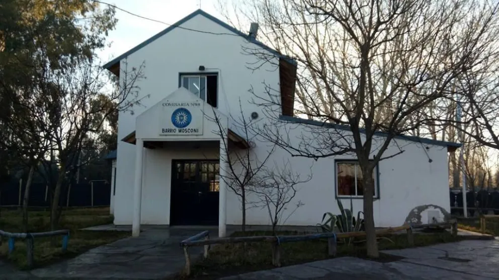 Maniataron a un anciano para robar en una chacra