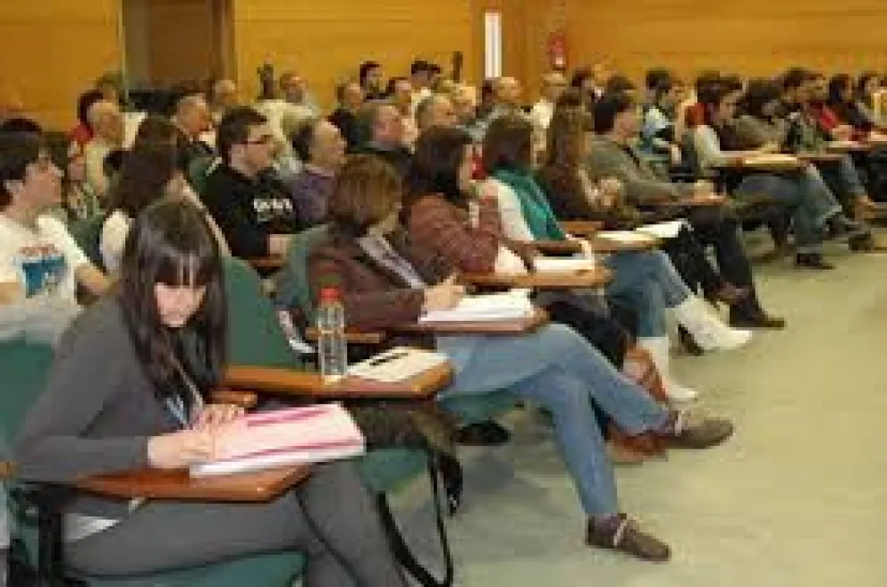 Abren la inscripción a las becas terciarias y universitarias del Ministerio de Educación