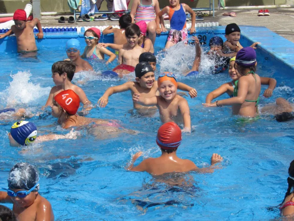Colonias de vacaciones y Escuelas deportivas, opciones para los chicos en verano