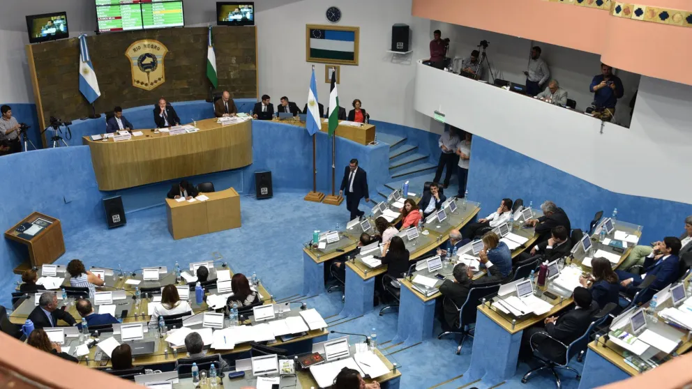 Se aprobó la creación de la Jefatura de Gabinete y criticaron el incremento de funcionarios