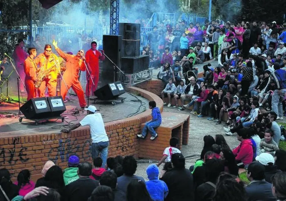 Verano cultural rockeado: Este sábado comienza el ciclo de bandas en el anfiteatro