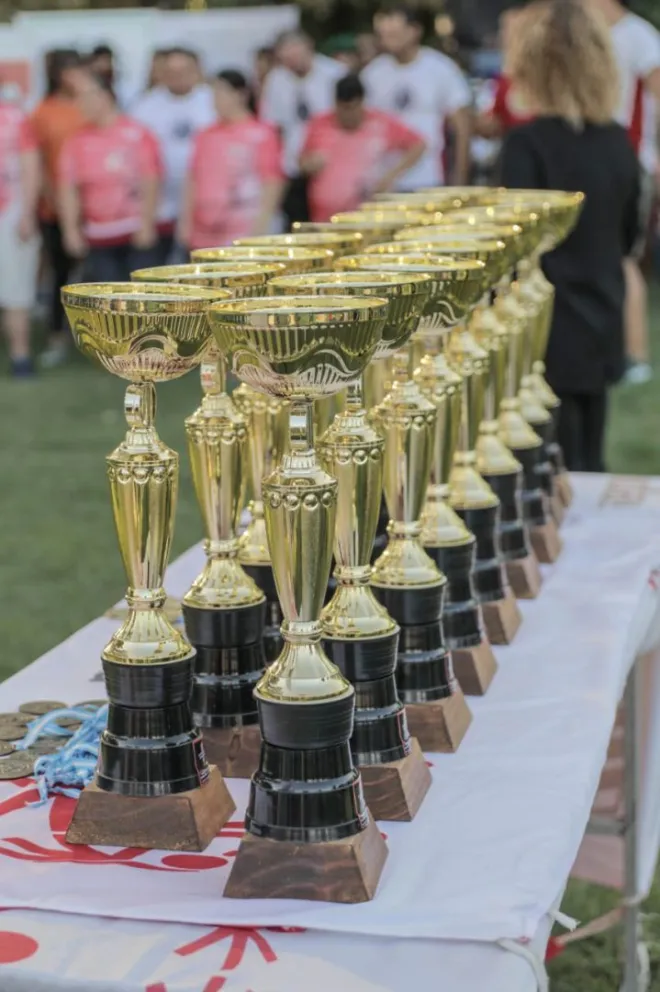 Deportivo Roca y Argentinos del Norte definen el Mundialito Central en una final histórica