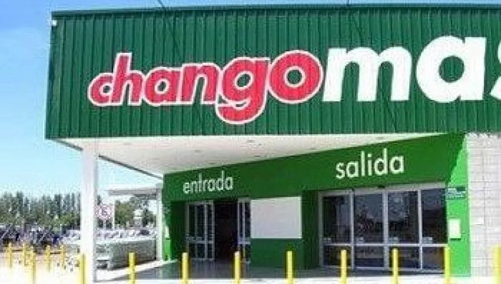 ¿Por qué hubo gente reunida fuera de Chango Más?