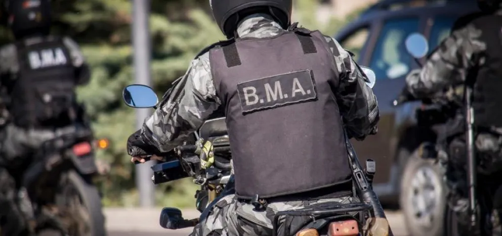 Encontraron la moto de un roquense sin luces y sin plásticos en Villa Regina 