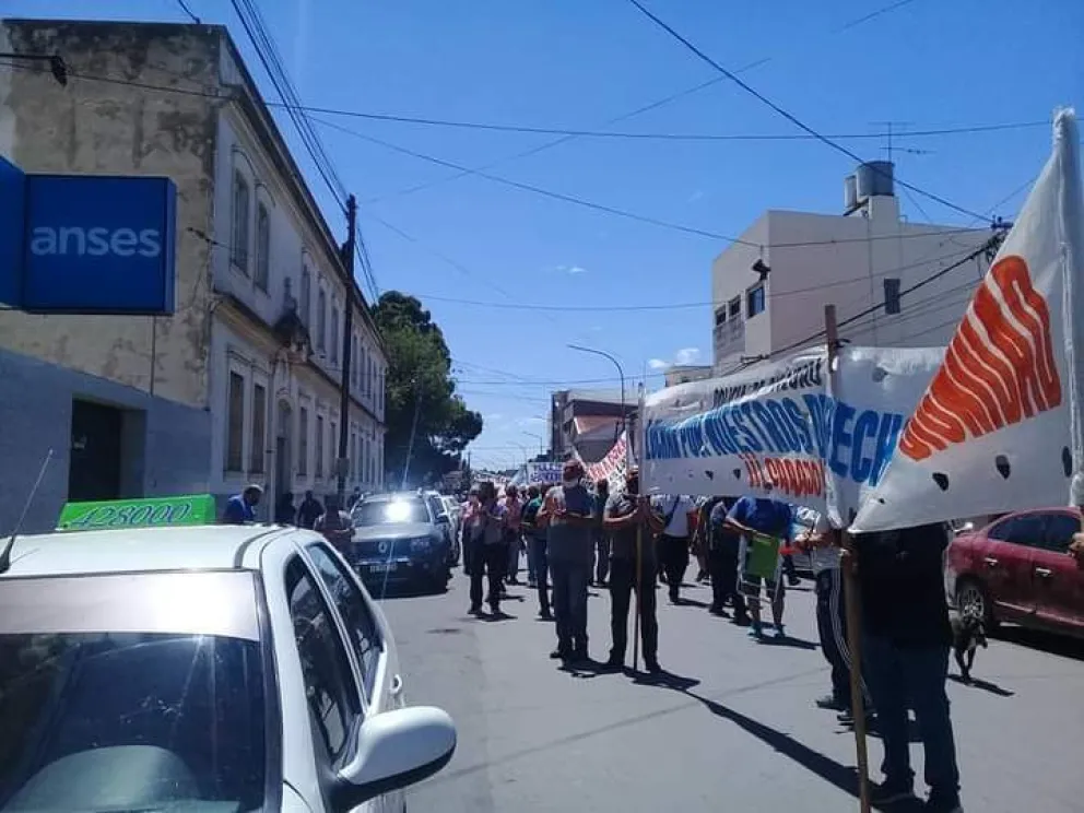 Sueldos de jubilados policiales: un comisario con 26 años de servicio cobra un poco más de 140.000 pesos