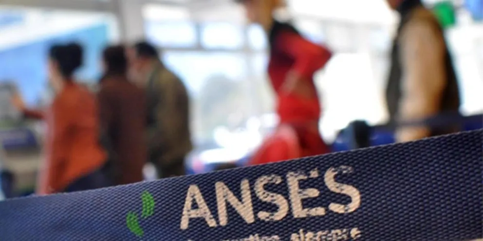 En Roca están entregando 100 números por día para el Refuerzo Alimentario