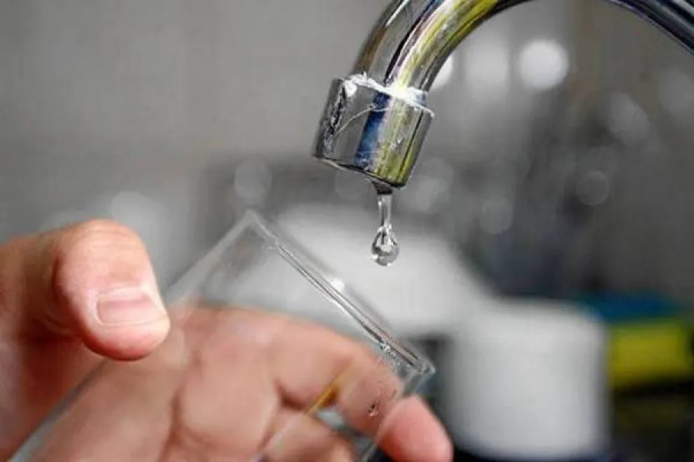 Corte de agua en Roca: ARSA estima que volverá en los barrios más afectados durante la tarde