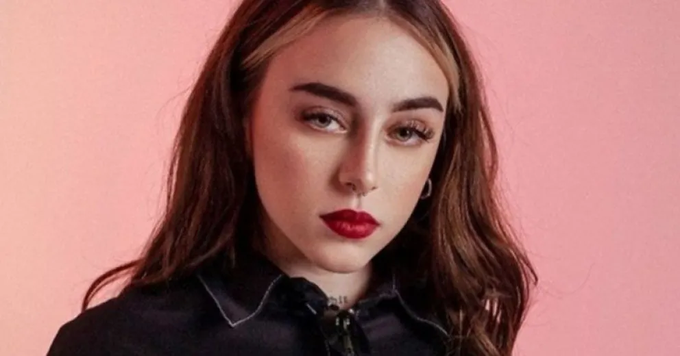 Nicki Nicole estrenó el remix de "Ella No Es Tuya"