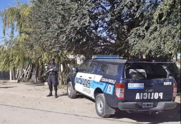 Villa Obrera: desarticularon un punto de droga y un hombre mayor quedó detenido