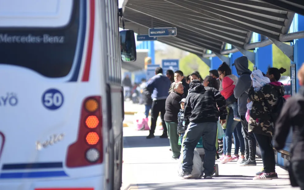 Trabajo dictó la conciliación obligatoria y la UTA levantó el paro de colectivos