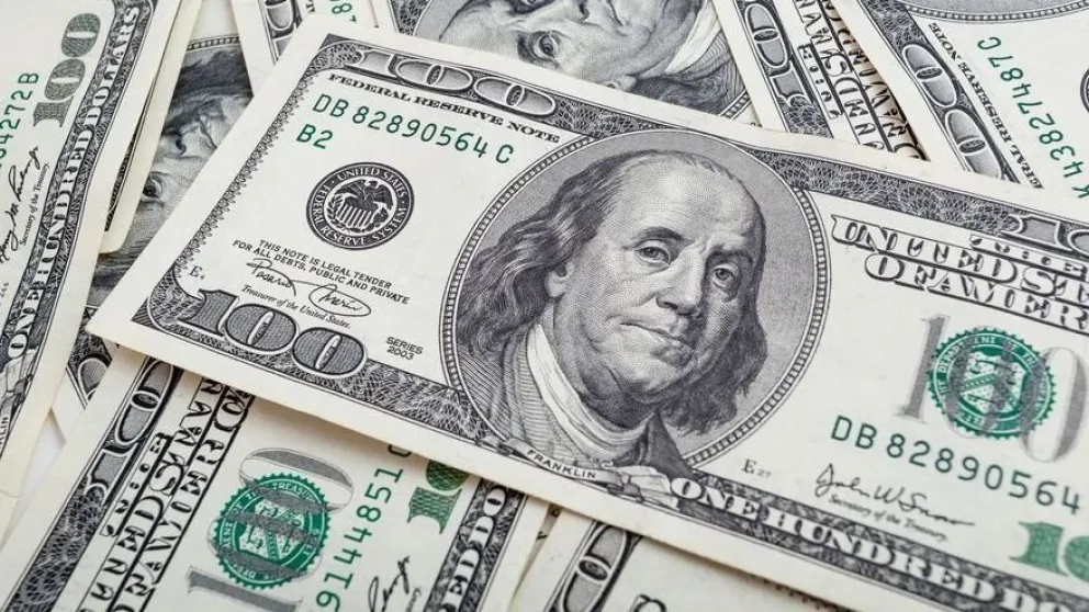 Arranque en baja: así comenzó la semana el dólar paralelo